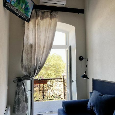 Estúdio Apartamento de 19m2 com 1 banheiro privativo em Odessa City Center Exterior foto
